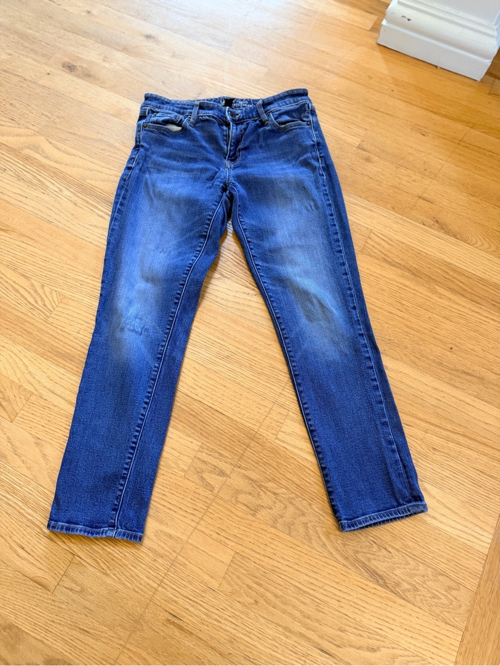 Ladies Size 4/27 "GAP" Girlfriend Women's Dark Blue Skinny Stretch Jeans GUC